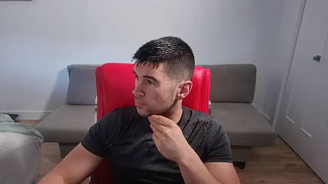 Sand0w online show from October 2025 06:28:02 PM