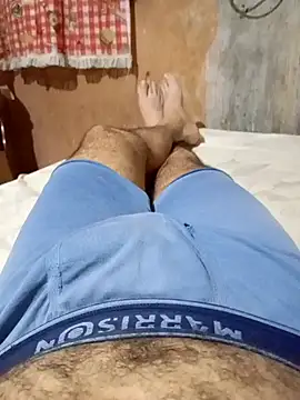 NAUFRAGO 17CM online show from October 2025 12:30:02 AM