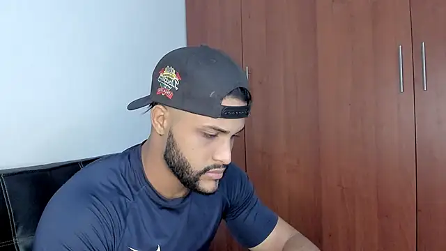 Pier Simons online show from October 2025 10:16:02 AM