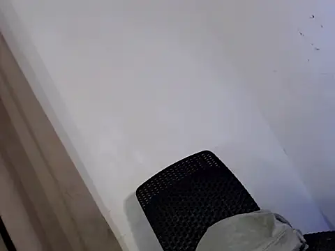 Snapshot of spicyhugecock chatting on February 2026 10:44:01 PM spicyhugecock online show from February 2026 10:44:01 PM