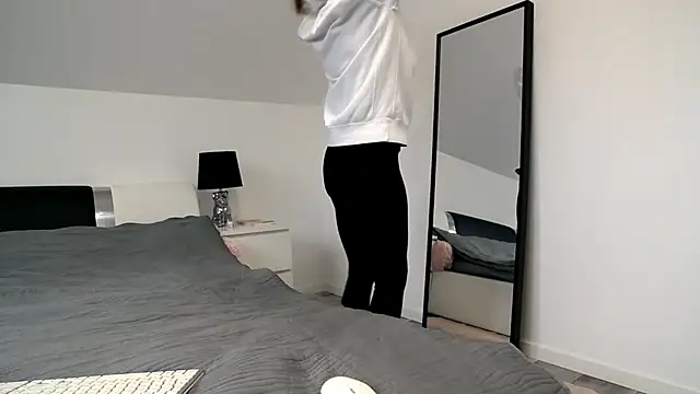 ArabianMalikah online show from December 2025 08:19:02 AM