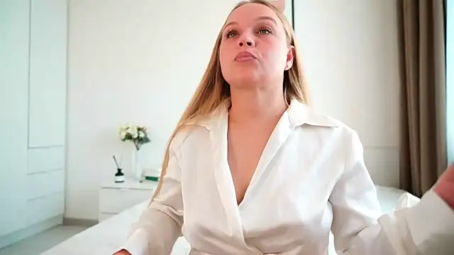 Irene sooth online show from September 2025 09:20:02 AM