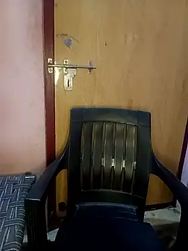 Jessi 25 online show from April 2026 07:00:01 PM