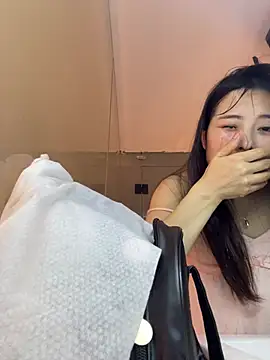 xiao-mo520 online show from April 2026 03:18:02 PM