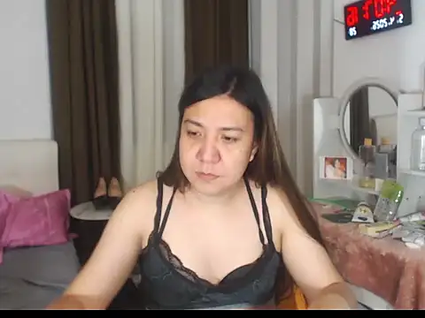 stellahugeX online show from April 2026 08:06:02 PM