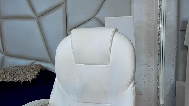 andres-clark92 online show from September 2025 05:35:02 PM