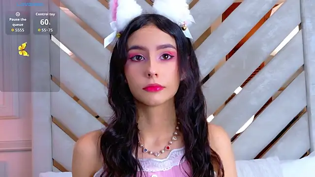 Sarah-Grace online show from October 2025 02:47:02 AM