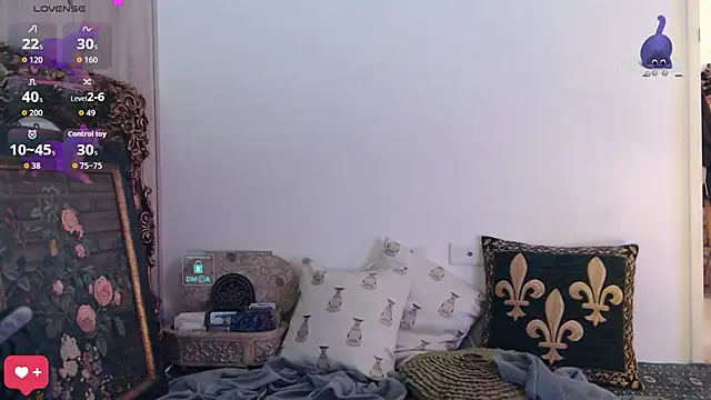 Snapshot of Etherealcat33 chatting on October 2025 01:02:02 PM Etherealcat33 online show from October 2025 01:02:02 PM