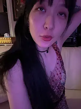 Etherealcat33 online show from May 2026 12:45:02 PM