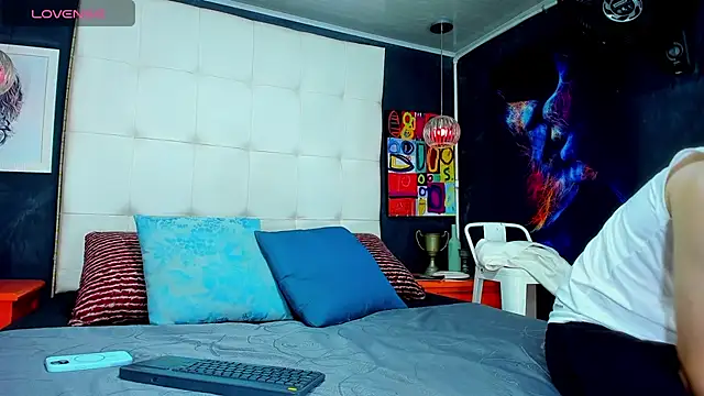 Matteo12  online show from September 2025 04:22:01 AM