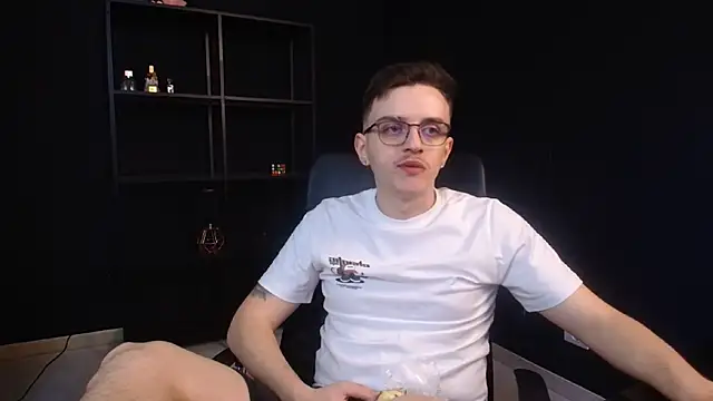 FelixStarkk online show from May 2026 05:37:02 AM