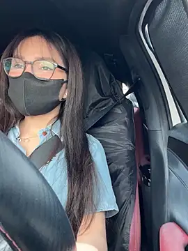 Linh 2004 online show from September 2025 05:01:02 AM