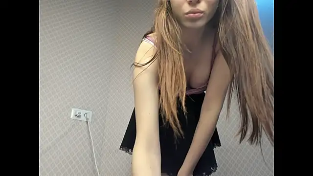 Snapshot of _Venesa_ chatting on October 2025 07:33:01 PM Venesa online show from October 2025 07:33:01 PM