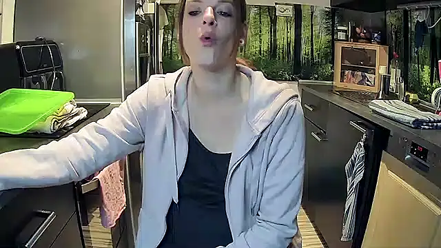 SexyMilf 37 online show from October 2025 08:39:01 PM