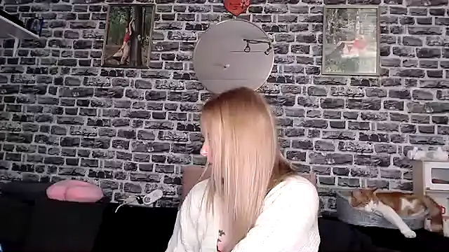 SexyMilf 37 online show from November 2025 08:41:02 PM