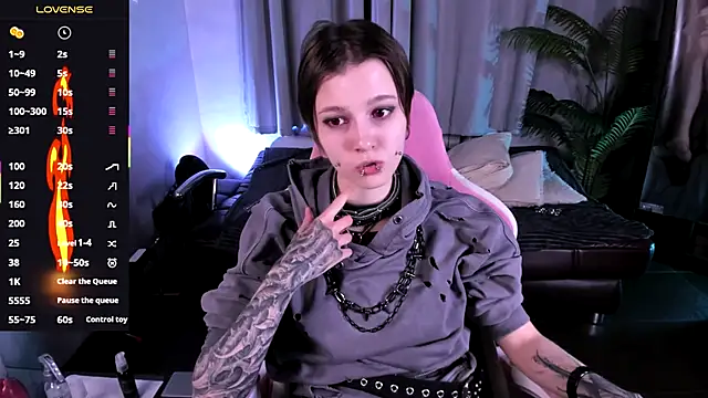 MiraVelle online show from October 2025 09:12:02 PM