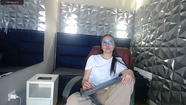 katalina07 1 online show from February 2026 05:18:02 PM