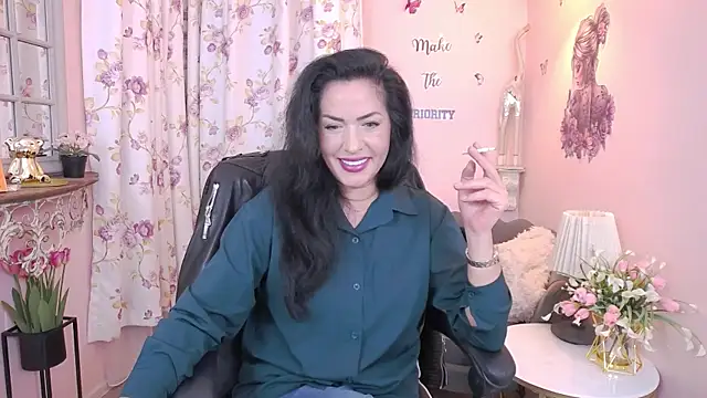 MyLovOne online show from November 2025 11:31:02 AM