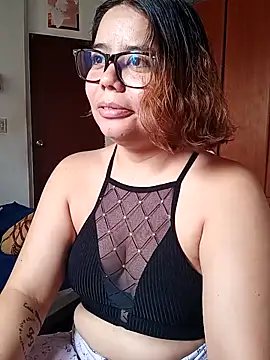 Snapshot of saenz_eymi chatting on February 2026 03:39:01 PM saenz eymi online show from February 2026 03:39:01 PM