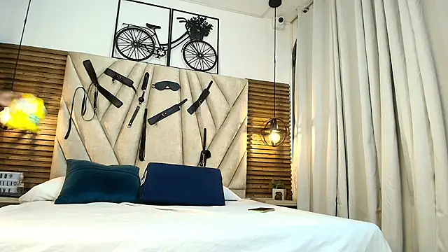 Cinthiabaker online show from November 2025 11:54:02 AM