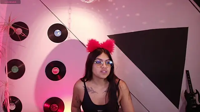 Lilith and Khloe online show from September 2025 11:24:02 AM