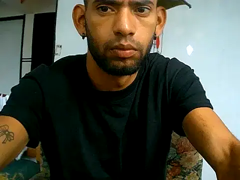 Negritohot2828 online show from April 2026 02:14:02 PM