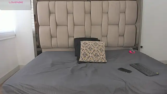 Snapshot of Enzo_issis chatting on October 2025 06:17:01 PM Enzo issis online show from October 2025 06:17:01 PM