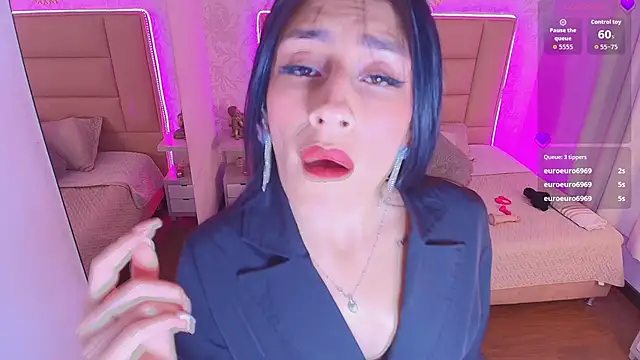 tiffany wine online show from October 2025 08:43:02 PM