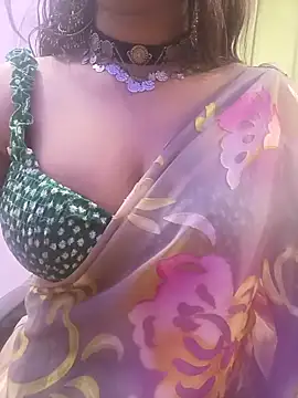 Snapshot of Naina_007 chatting on September 2025 04:47:01 AM Naina 007 online show from September 2025 04:47:01 AM