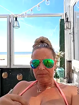 Mrs-Aurora online show from May 2026 12:24:01 PM