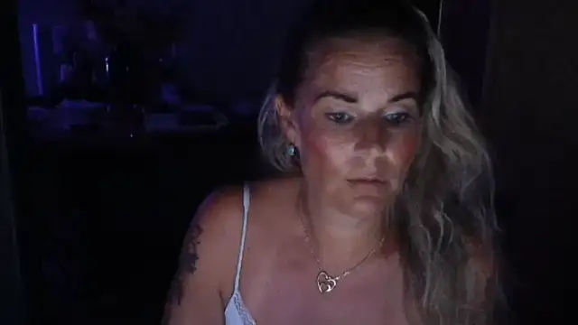 Mrs-Aurora online show from July 2026 12:38:02 AM