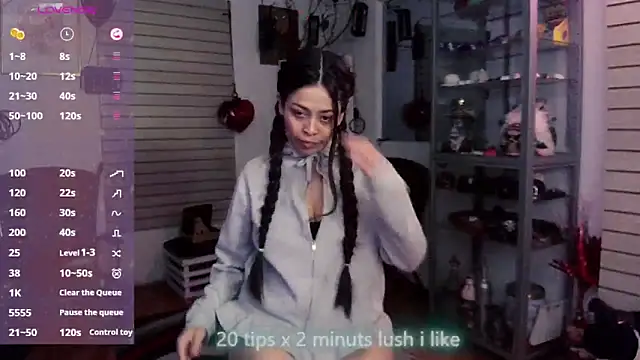 xinamora online show from October 2025 04:23:02 AM