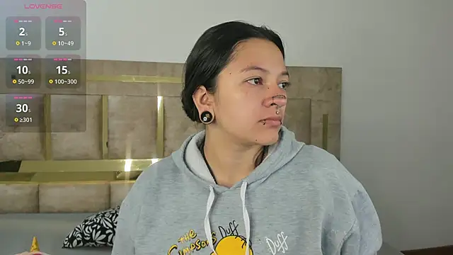 Kitty ravee online show from October 2025 02:43:02 AM