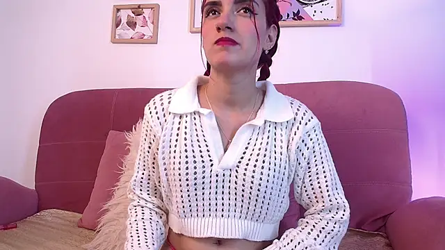Snapshot of Karina2Smith chatting on September 2025 06:52:02 PM Karina2Smith online show from September 2025 06:52:02 PM