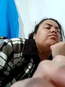 yaneth  online show from November 2025 11:18:02 AM