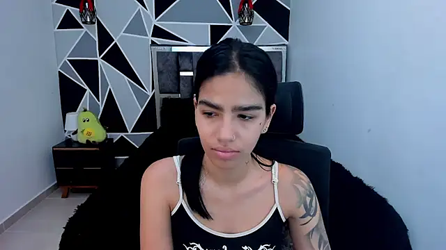 valeria-duarte online show from April 2026 01:11:01 PM