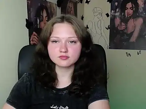 LadyAlice  online show from July 2026 06:10:02 PM