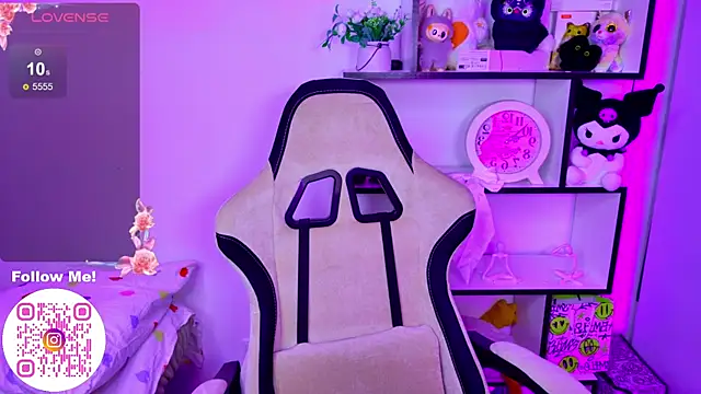 MiaScarlettt online show from December 2025 07:12:02 PM