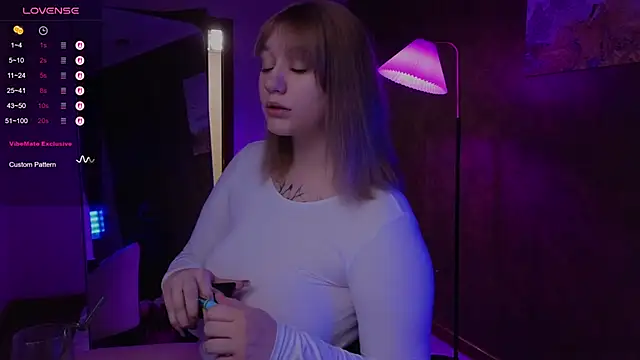 Morvelyn online show from October 2025 05:03:02 PM