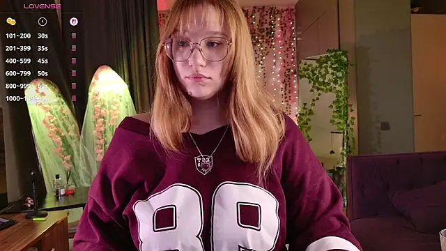 Morvelyn online show from February 2026 08:06:01 PM