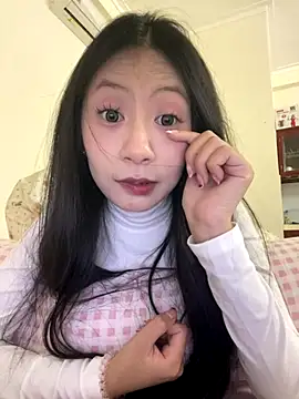 Lil-Gi online show from November 2025 06:52:01 PM