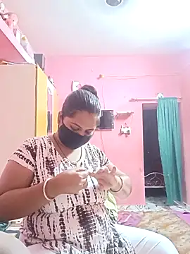 Snapshot of biggbobbsgirl chatting on September 2025 05:45:02 PM biggbobbsgirl online show from September 2025 05:45:02 PM