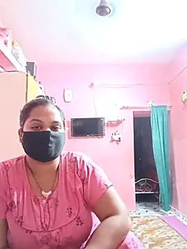 Snapshot of biggbobbsgirl chatting on October 2025 07:01:02 PM biggbobbsgirl online show from October 2025 07:01:02 PM