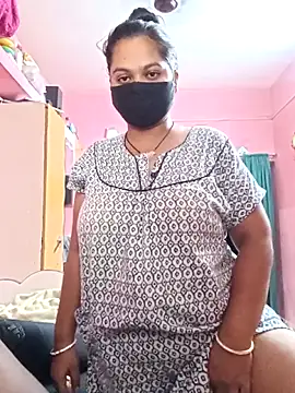 Snapshot of biggbobbsgirl chatting on October 2025 04:13:01 AM biggbobbsgirl online show from October 2025 04:13:01 AM