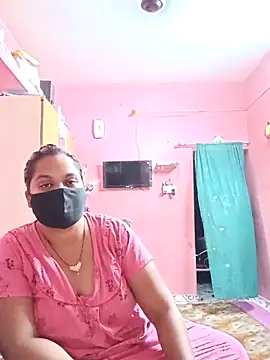 Snapshot of biggbobbsgirl chatting on October 2025 06:03:02 PM biggbobbsgirl online show from October 2025 06:03:02 PM