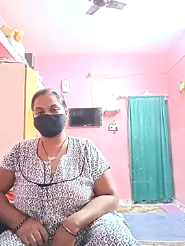 Snapshot of biggbobbsgirl chatting on November 2025 06:23:02 PM biggbobbsgirl online show from November 2025 06:23:02 PM