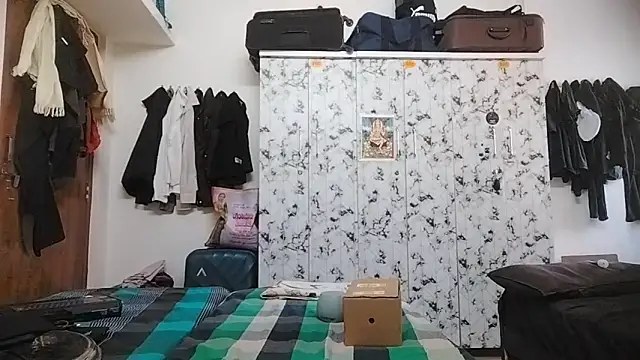 Rahulisagoodguy online show from December 2025 10:33:01 AM