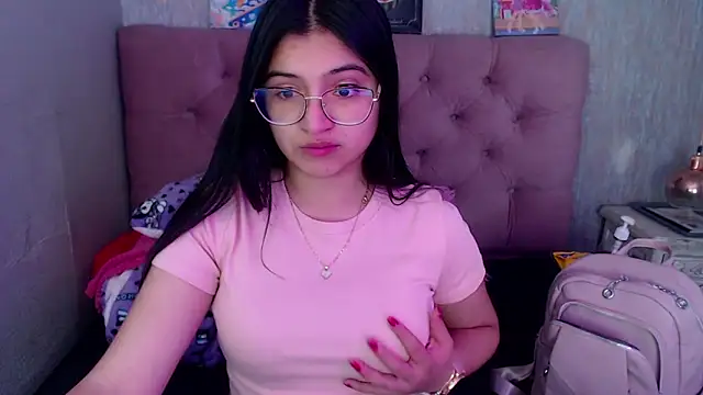 laurenelove online show from October 2025 02:20:02 AM