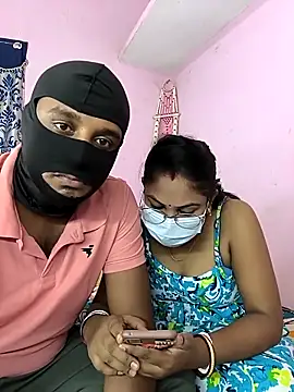Snapshot of Lovlycouple1 chatting on September 2025 05:01:02 PM Lovlycouple1 online show from September 2025 05:01:02 PM