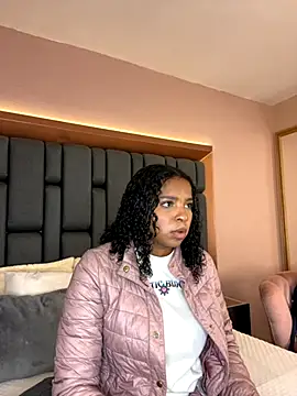 LisaMendez online show from September 2025 03:43:02 AM